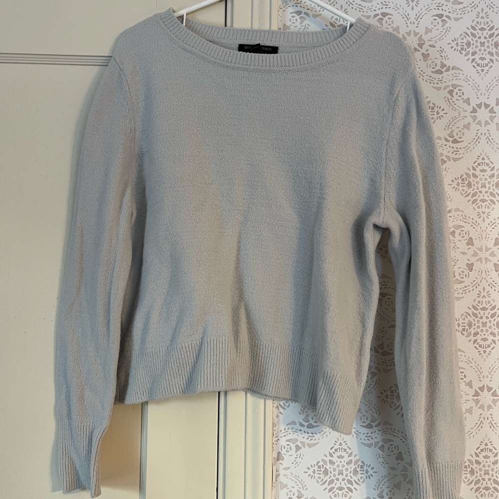 Women's banana republic fuzzy gray Sweater